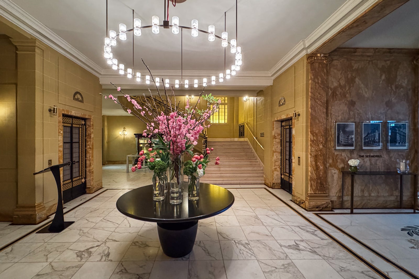 hotel cafe royal lobby