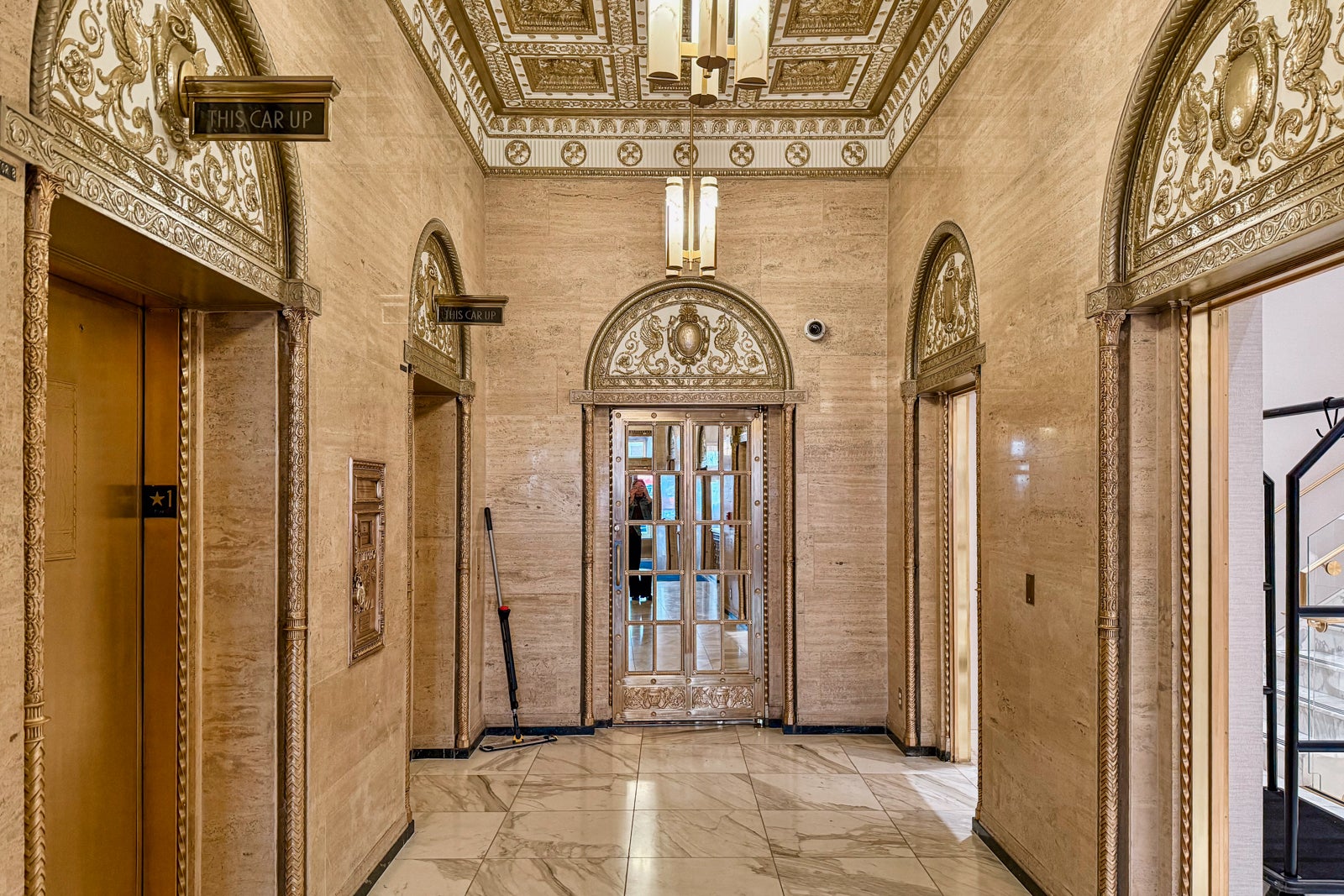 InterContinental Indianapolis lobby
