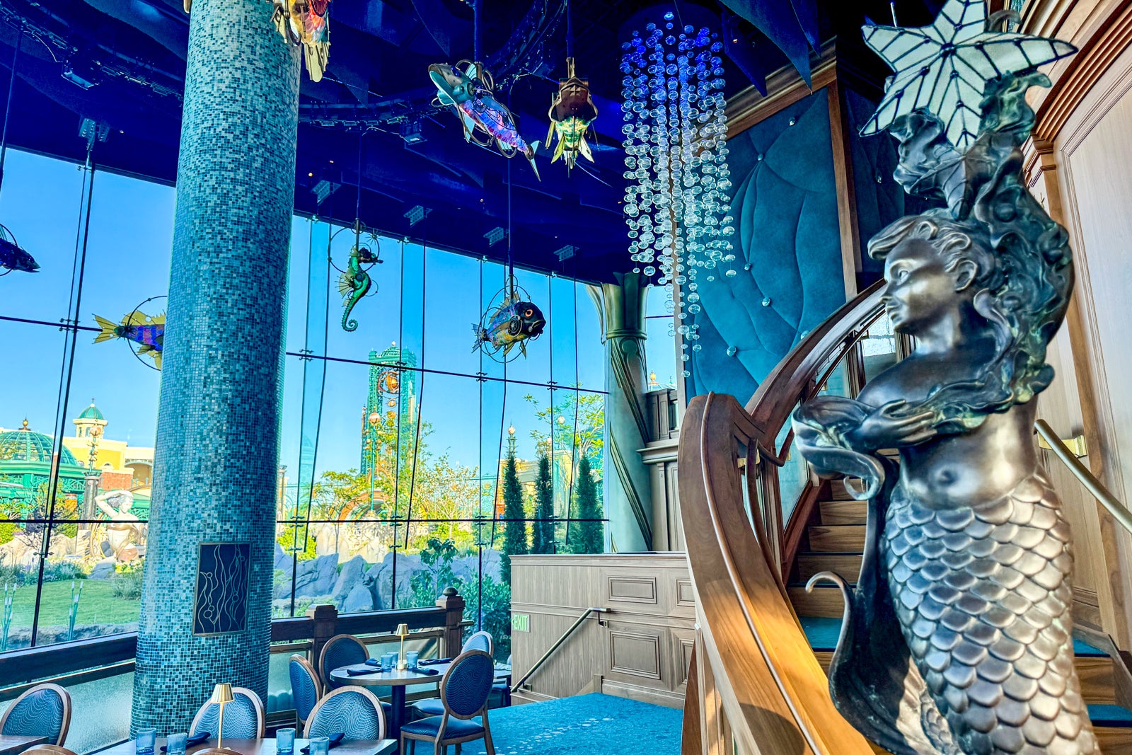 restaurant