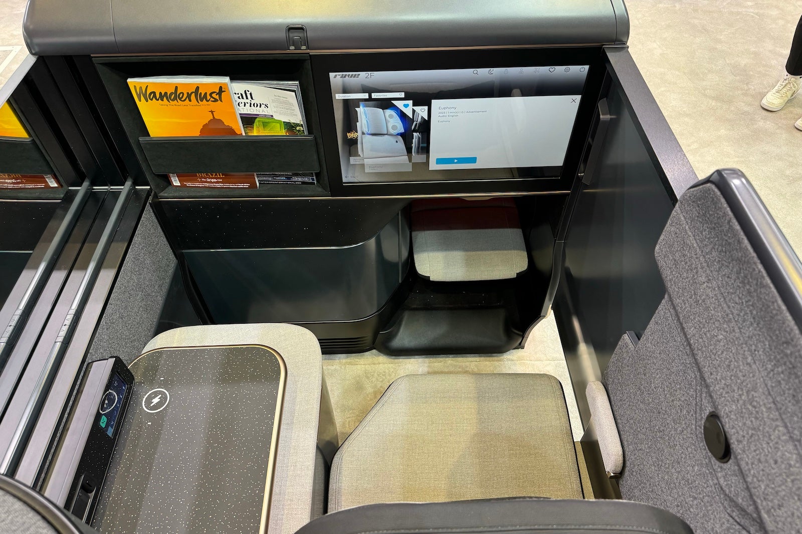 Safran seats