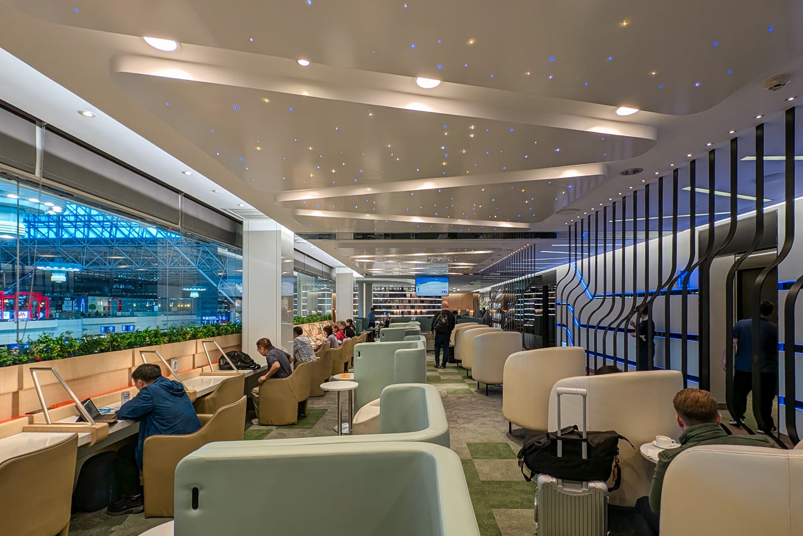 EVA Air Infinity lounge Terminal 2