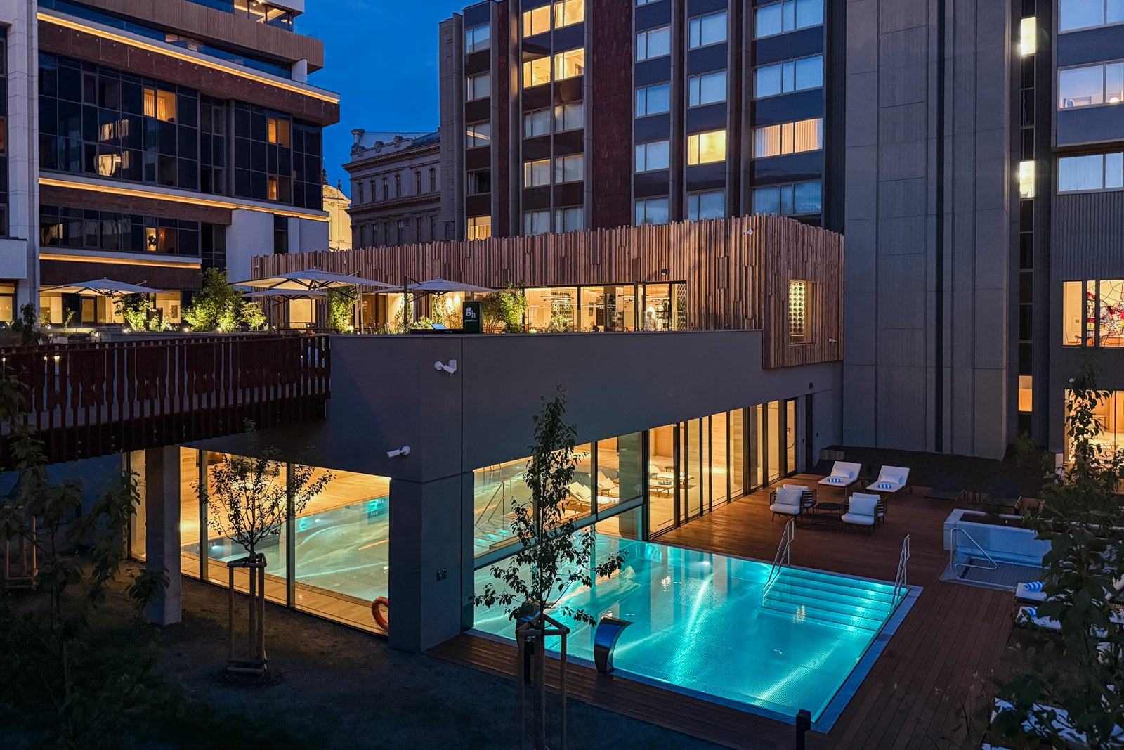 The Greenhouse restaurant located above the garden-level pool