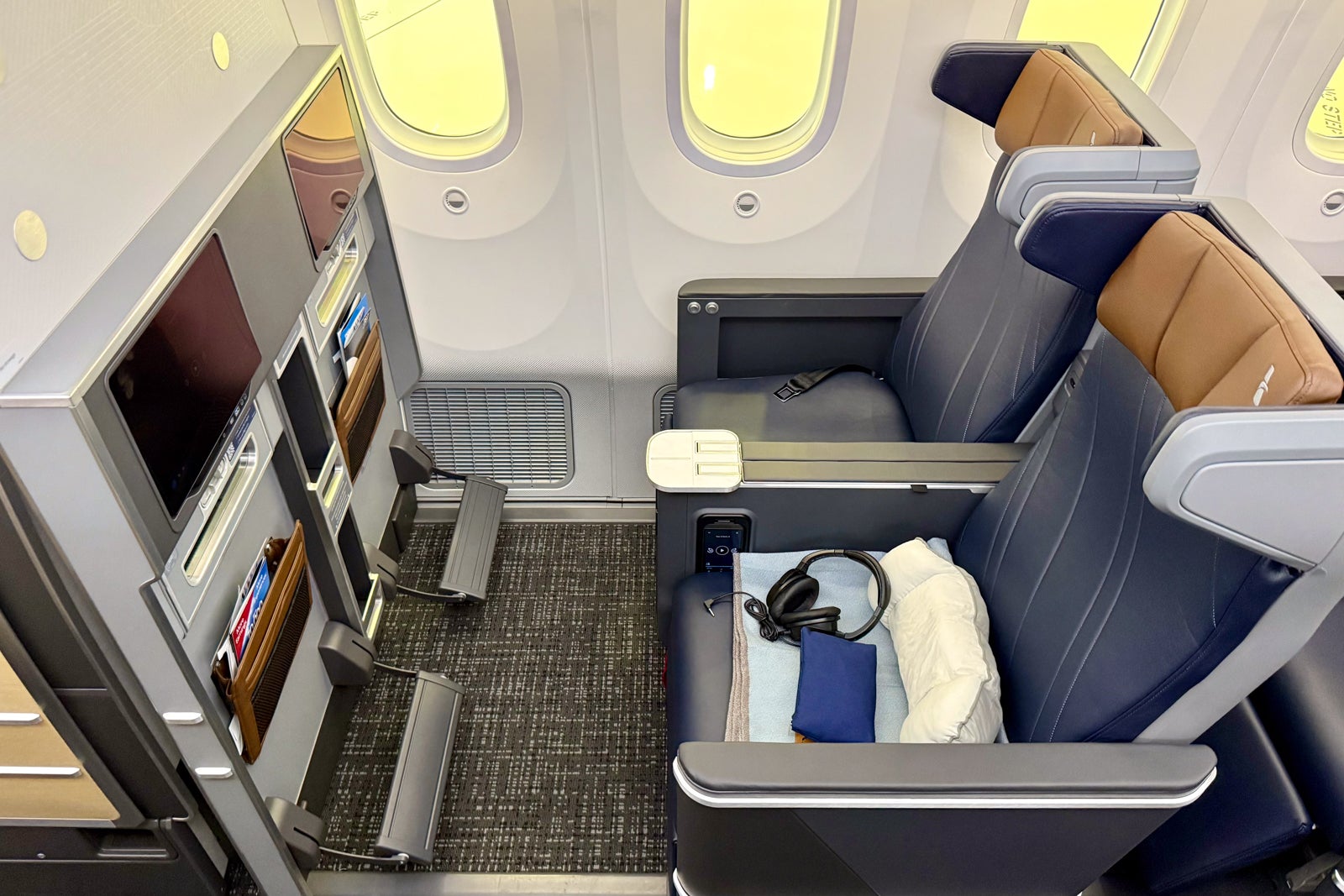 American Airlines 787-9P premium economy