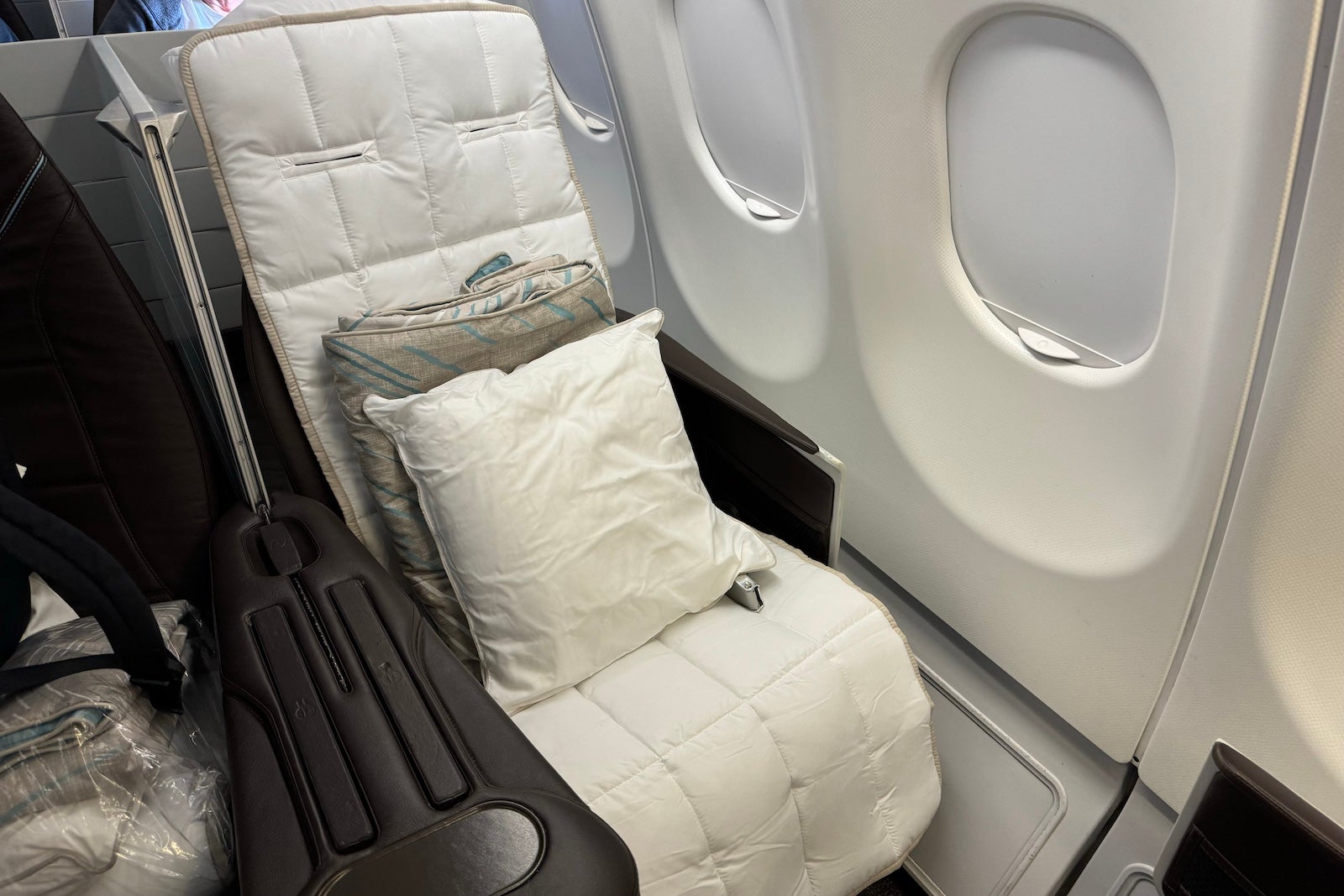 Alaska's SEA-NRT inaugural flight business class