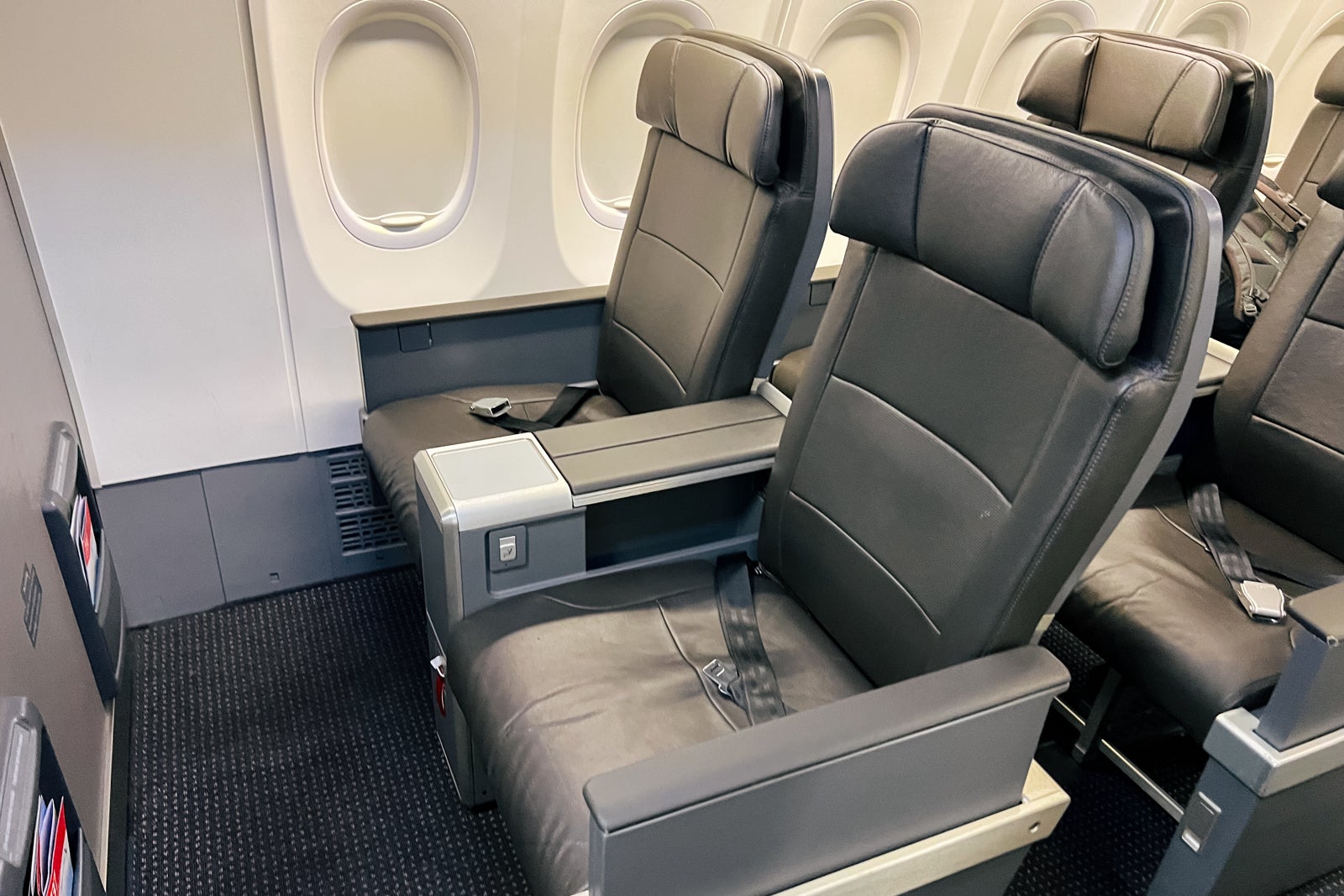 aa montana plane cabin first class