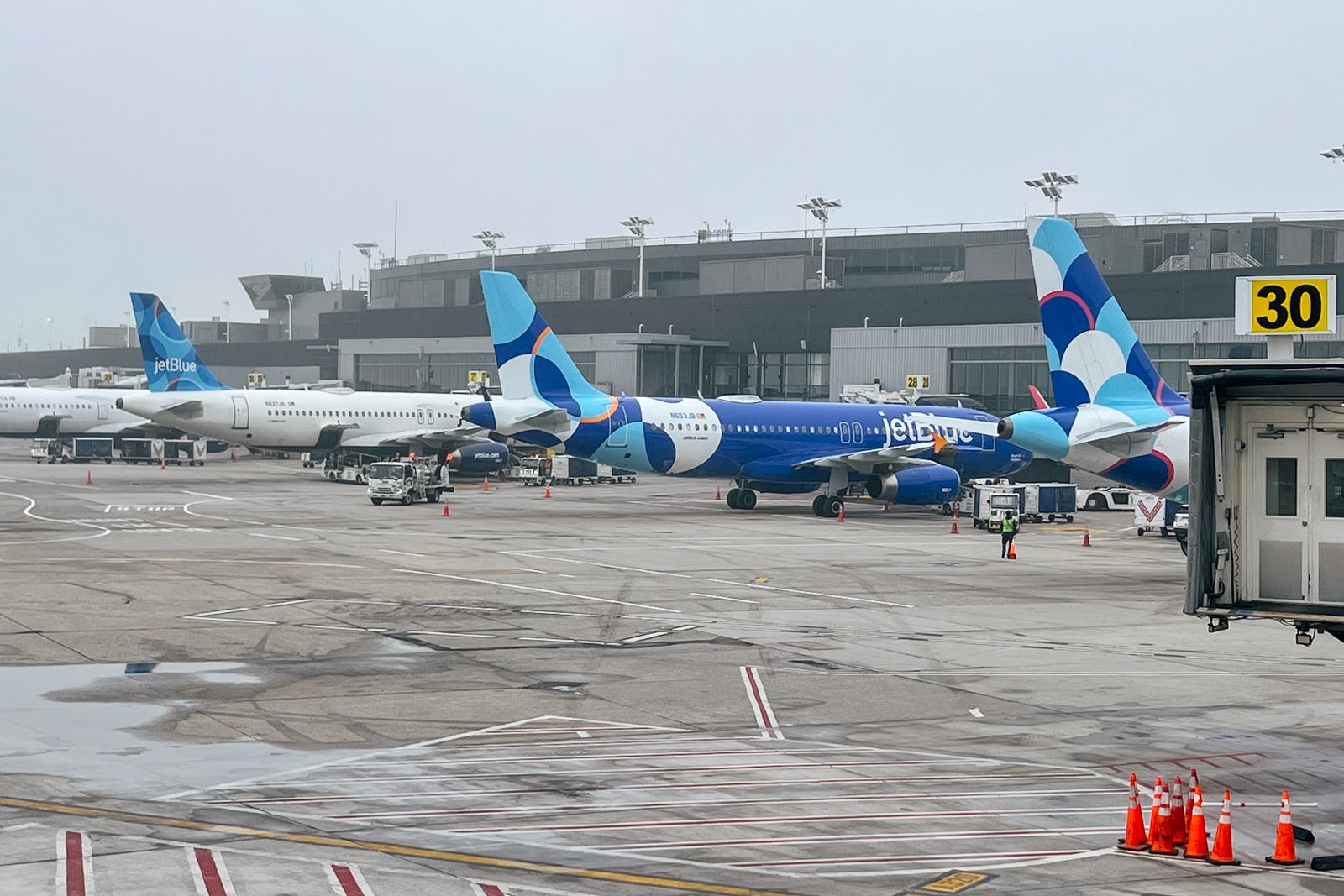 New Terminal 6 construction