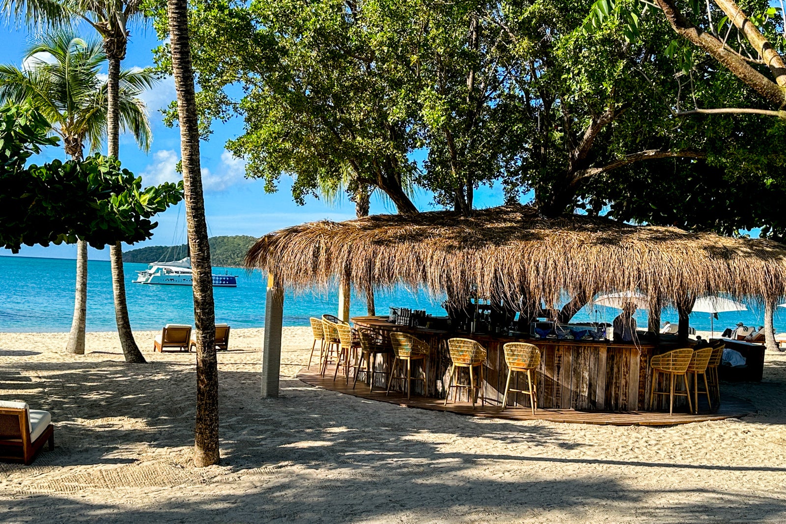 Hermitage Bay bar