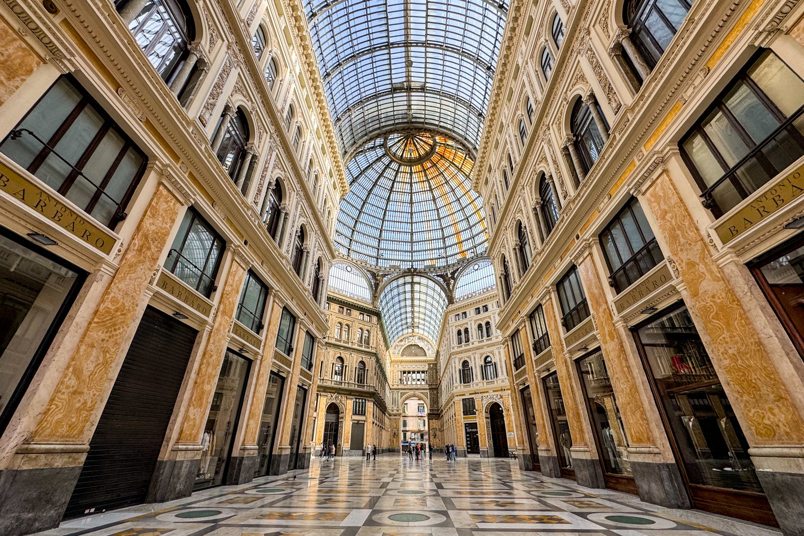shopping area italy