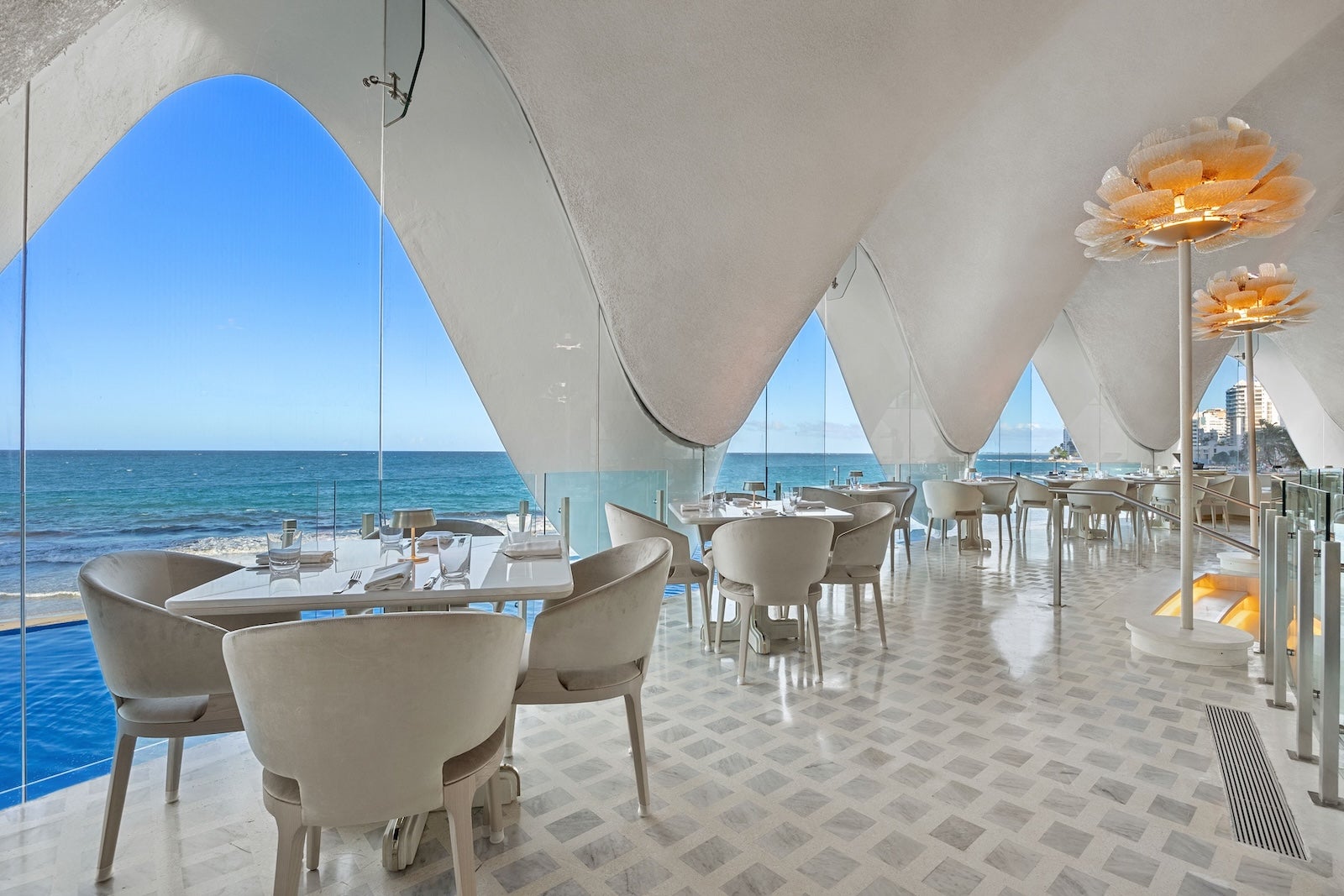 La Concha resort dining