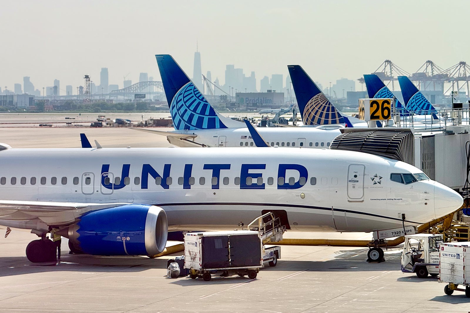 untied plane