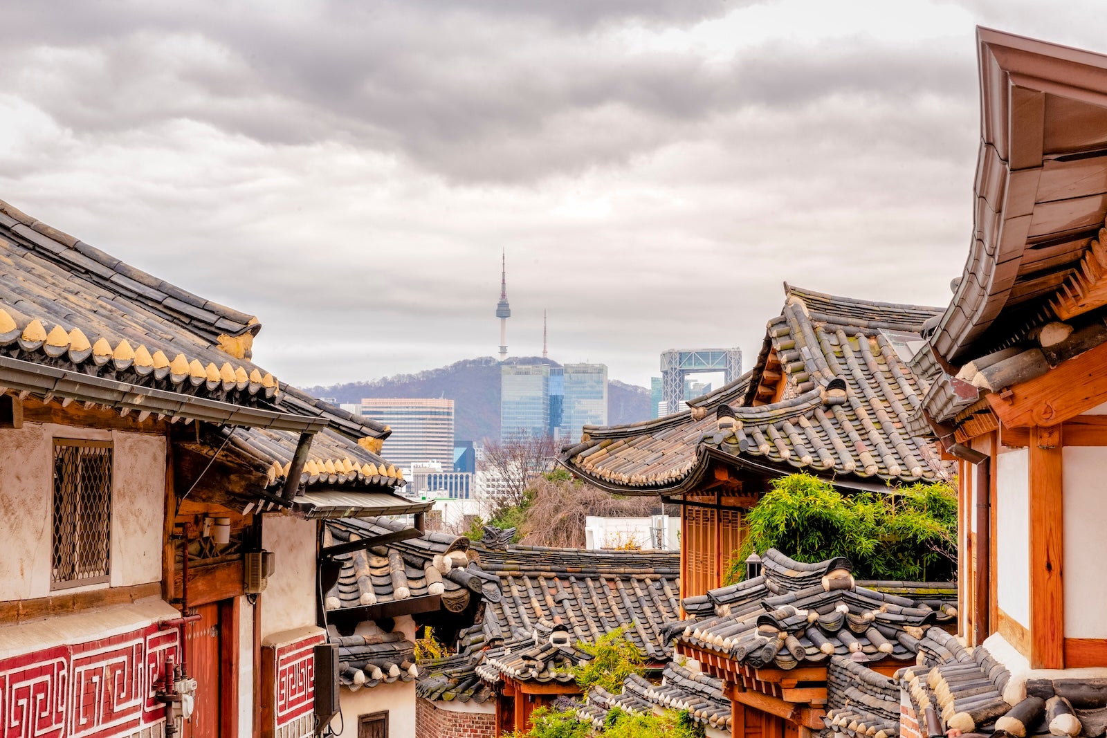 3 hotels, 1 megacity: Experiencing Seoul through everything from urban cool accommodations to an ultraluxe hotel